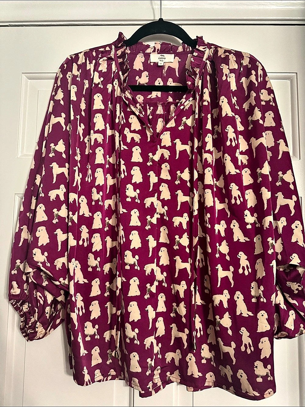entro Dog Print Blouse in Purple & Cream Size Medium Like New